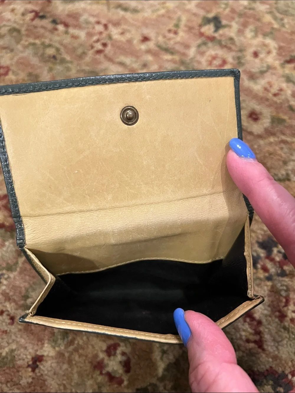 Gucci compact fold
